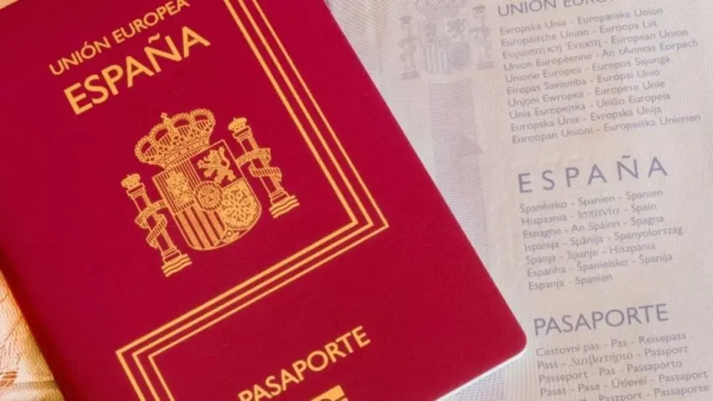 Cómo pedir la visa para vivir y trabajar en España sin tener la ciudadanía