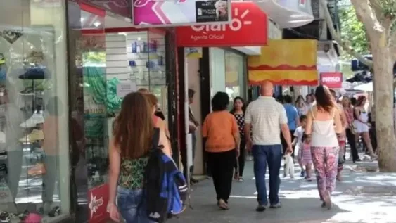Las ventas en comercios minoristas 6,7 % en febrero 2026.