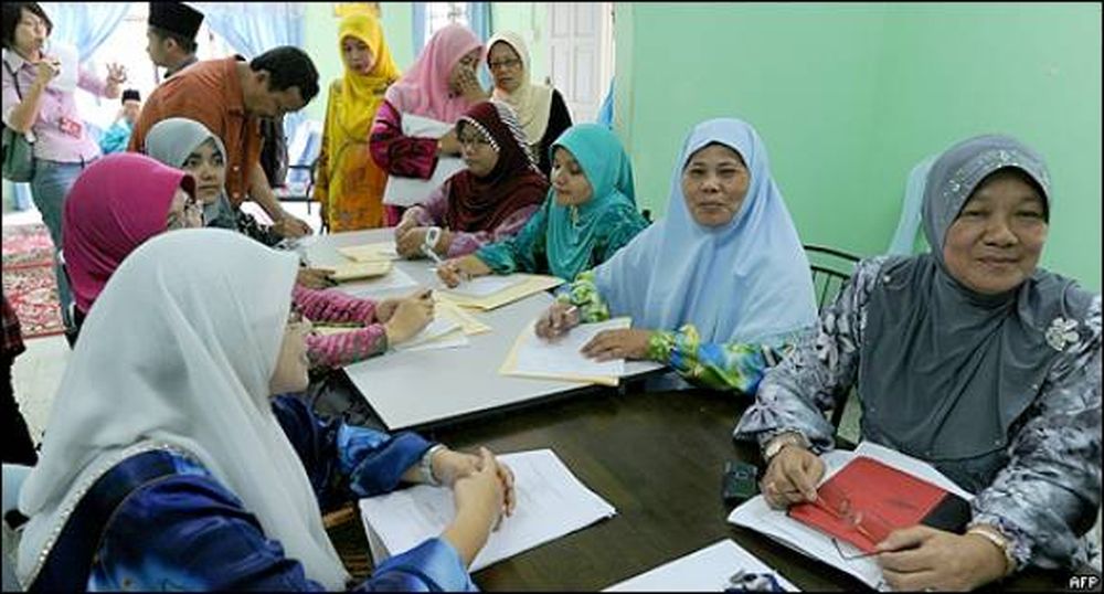 Abren en Malasia la primera escuela para adolescentes embarazadas