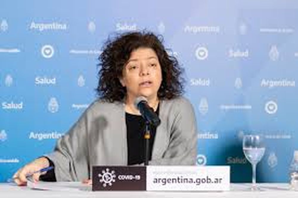 Vizzotti dijo que en noviembre se evaluará la posibilidad de reforzar con tercera dosis