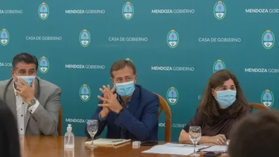 Mendoza pone límites para la noche