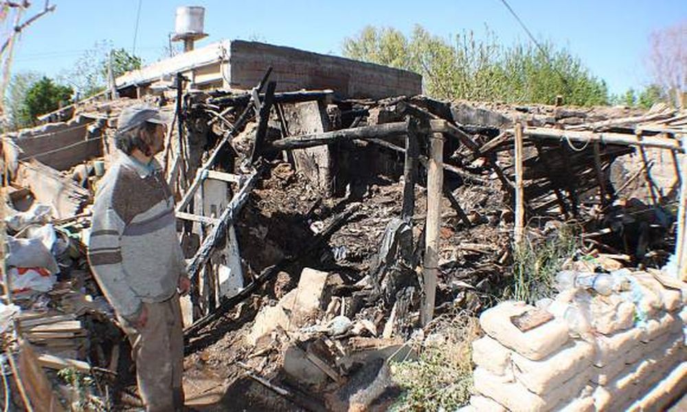 Una vivienda quemada