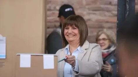 Bullrich votó y le respondió a CFK: “Es una excusa para no hacerse cargo”