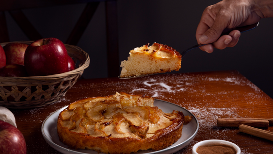 Torta matera de manzana: la receta económica que rinde mucho.
