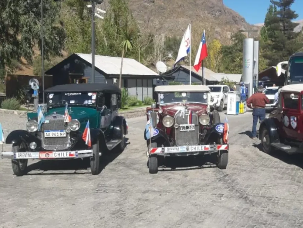 Cruce de lujo en autos de los años 30