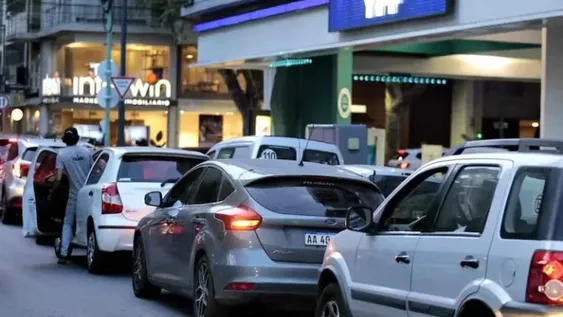 El Gobierno salió a intentar frenar la psicosis por las naftas