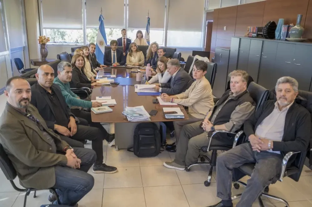 El Gobierno acercó una nueva propuesta a los docentes y espera la respuesta gremial el viernes