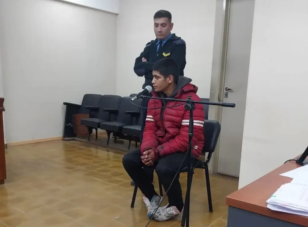 Insólito: robó una tapa de alcantarilla, lo escracharon los vecinos y terminó condenado