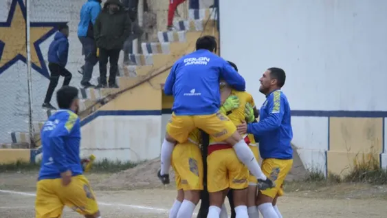 Colón Junior y Atenas definirán el Torneo de Invierno tras avanzar por penales