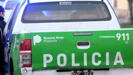 Matan de un disparo en la espalda a un hombre y buscan a dos sospechosos