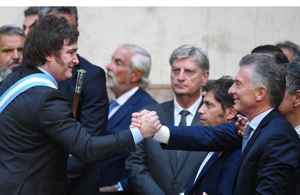 SE NECESITAN. La alianza con Macri es clave para Milei en el Congreso.