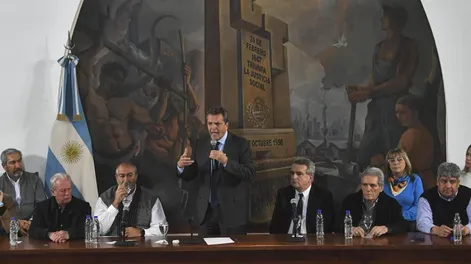 En la CGT, Massa convocó a todos los trabajadores a militar por la boleta de UxP