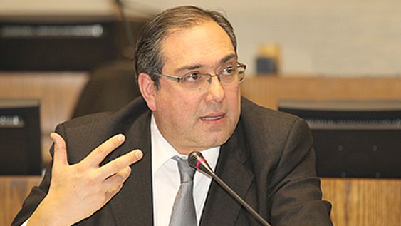 Un senador chileno ofreció donar vacunas a Argentina y el Gobierno le respondió