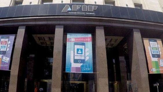 El Gobierno implementará una moratoria fiscal para aliviar a PyMes y monotributistas