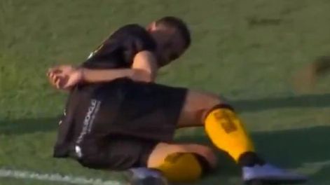 La impactante lesión de un jugador en pleno partido de la Copa Argentina