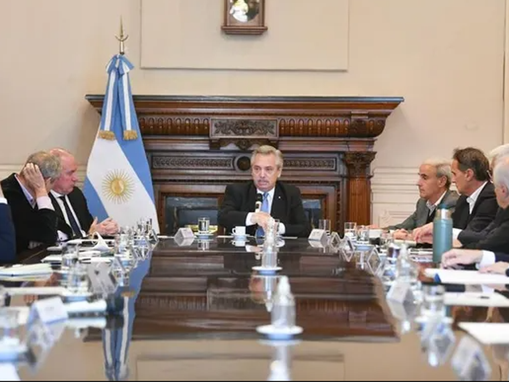 Manzur: “El Presidente le pidió a cada ministro redoblar esfuerzos en la gestión”