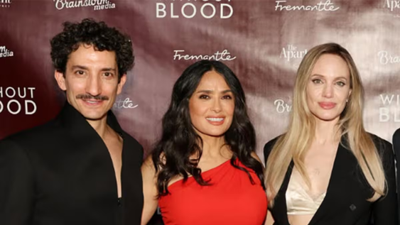 Juan Minujín, Salma Hayek y Angelina Jolie, durante la reciente presentación del film en Nueva York.&nbsp;