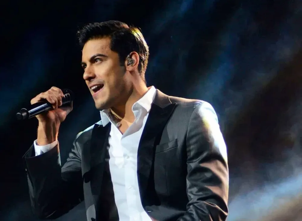Las 5 canciones que llevaron al éxito a Carlos Rivera