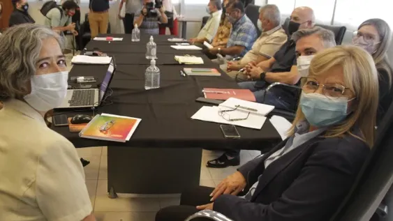 Hacienda dará una nueva oferta a docentes y estatales