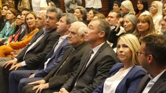 Uñac: “Los discursos de violencia son una amenaza para la democracia”