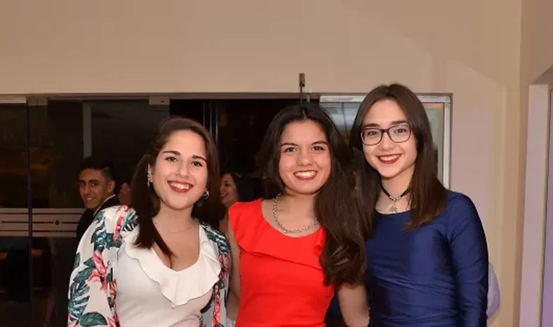 Quince años de Oriana Díaz