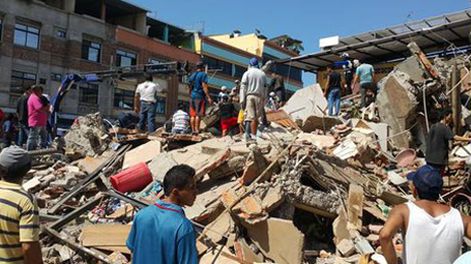 Ya son 233 los muertos por el terremoto de Ecuador