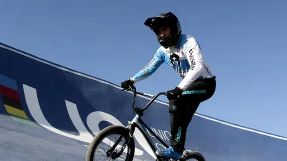 Chalo Molina no tuvo un buen día y sólo superó una ronda en la 1ra fecha de la Copa del Mundo