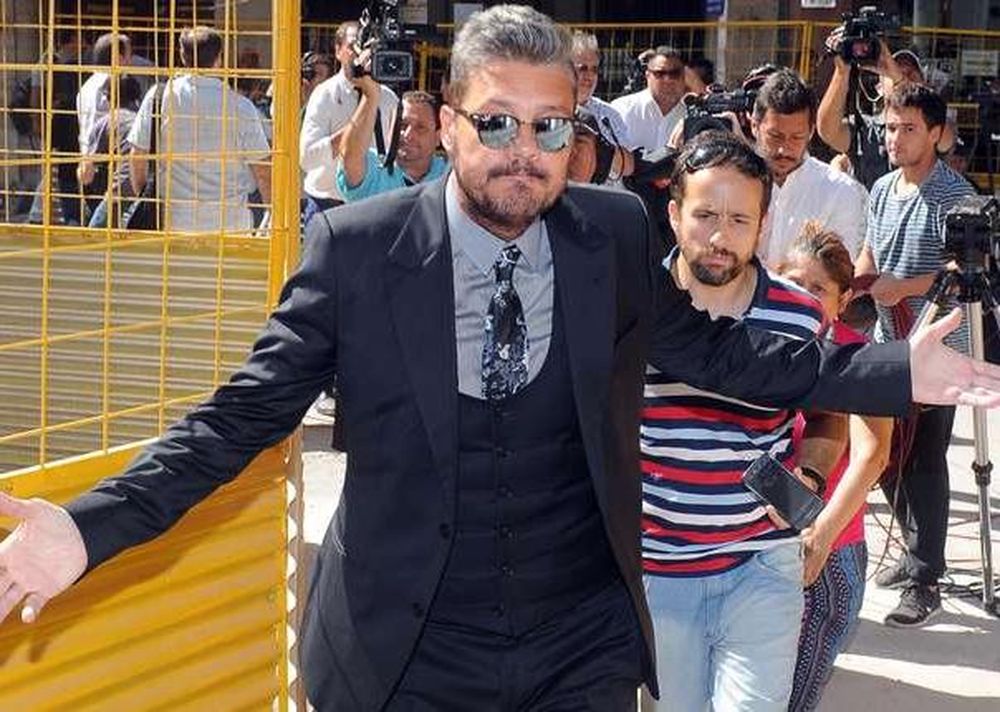 Tinelli se baja de la presidencia de la Liga de Fútbol y llama a elecciones anticipadas
