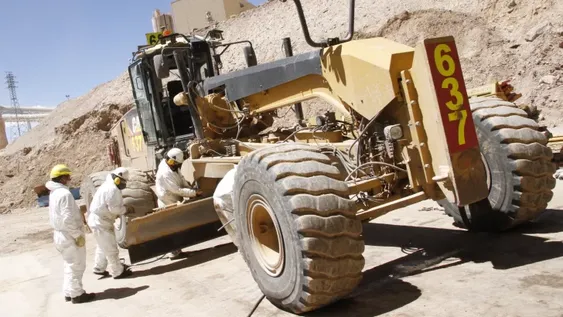 Trabajadores de la minería, el sector rural y camioneros, con prioridad para vacunarse