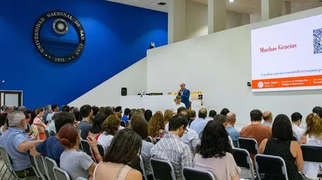 SELECCIÓN. En el inicio se presentaron 39 equipos y seleccionaron los mejores 16, que competirán en agosto.