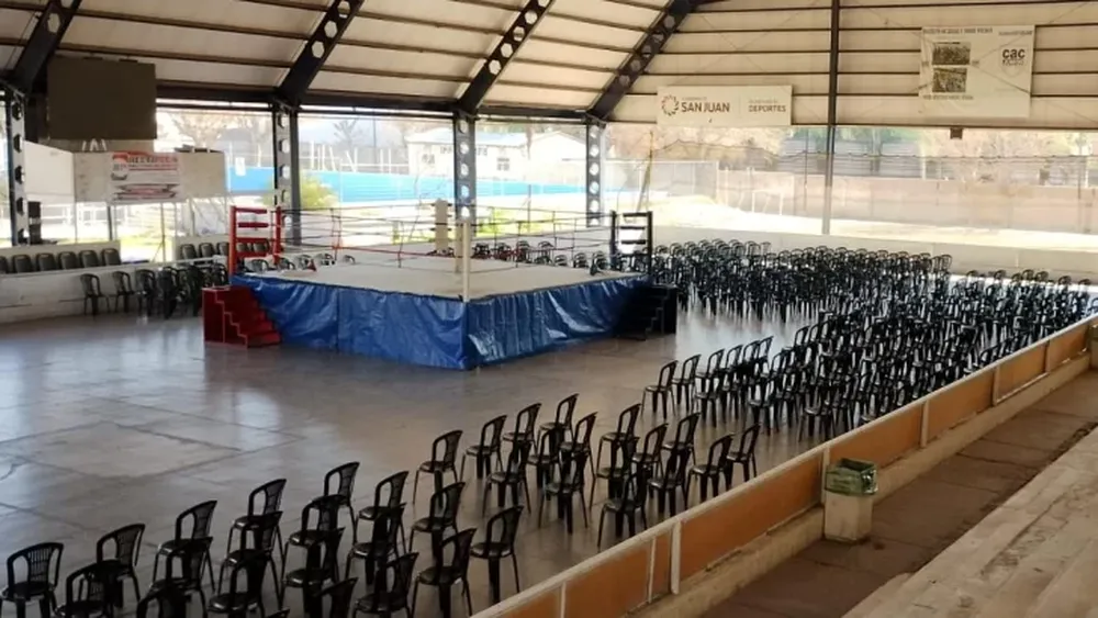 Colón ya tiene listo el ring: hay velada y show en el Merengue