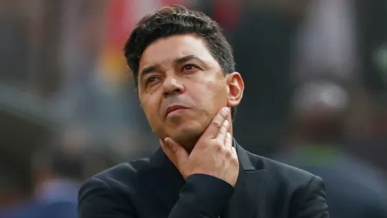 Gallardo en reposo, Biscay a dar órdenes