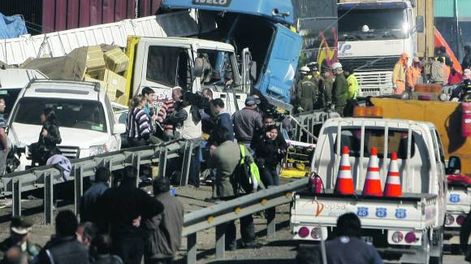 Un choque múltiple fatal sacudió a los chilenos