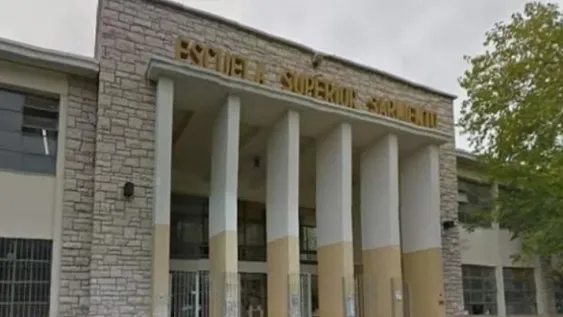 Suspendieron las clases en las escuelas Superior Sarmiento y Paula A. de Sarmiento