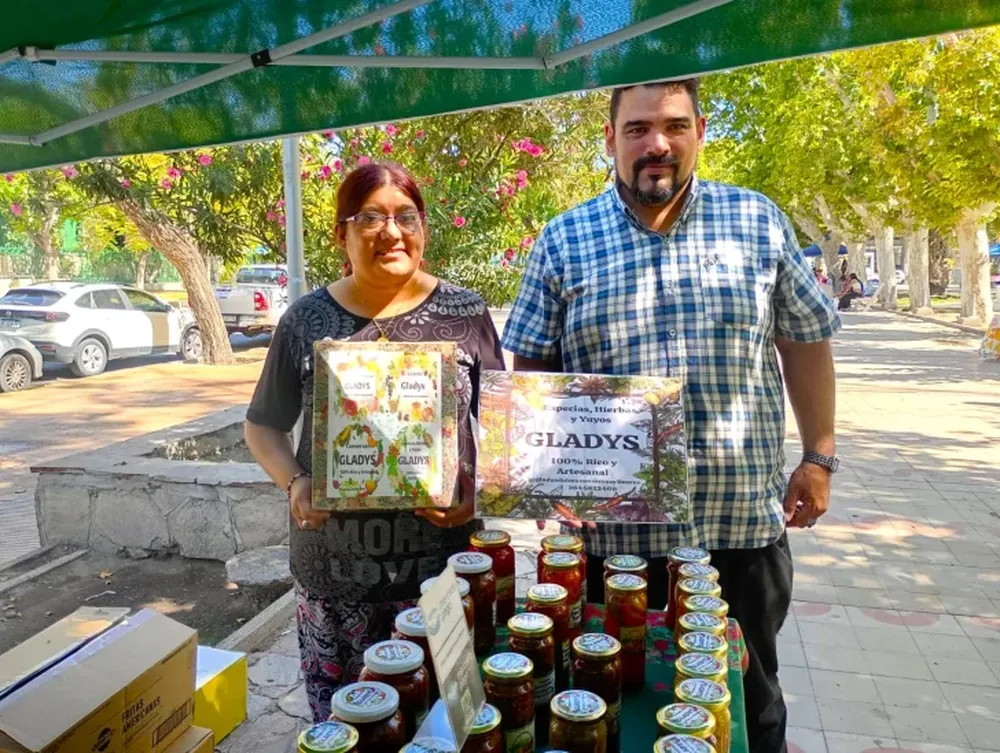 “Dulces Gladys”, el emprendimiento que nació gracias a una capacitación municipal y se consolida por la multiplicidad de propuestas