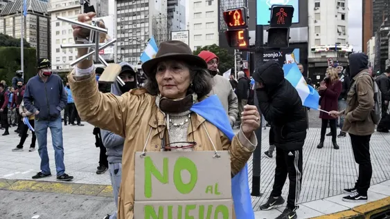 Manifestantes protestaron en distintos puntos del país contra el aislamiento social
