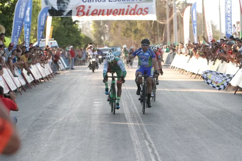 No hay 2 sin 3 para el “Willy” Lucero en el Circuito Carlos Escudero