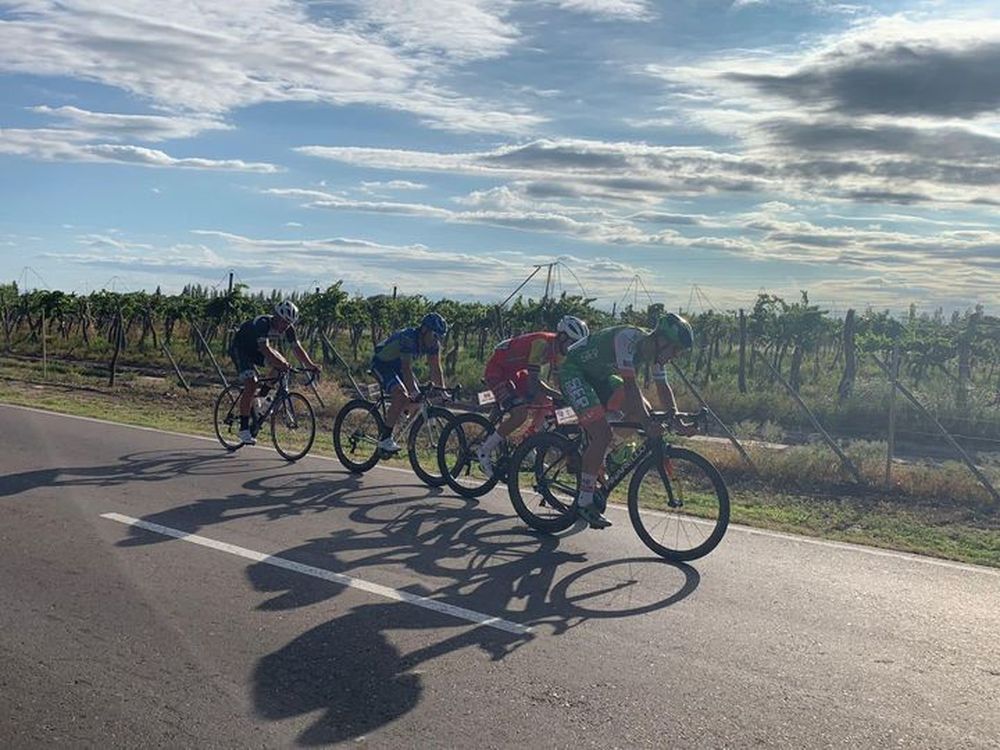 Nico Tivani se quedó con la última etapa y Rosas se coronó rey en Mendoza