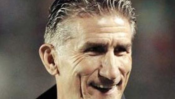 El “Patón” Bauza firmó en Emiratos