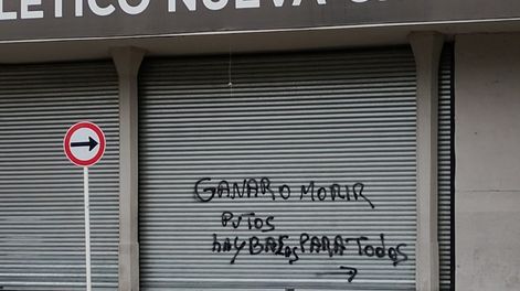 Pesado. El ambiente en Mataderos arde. Amenazas y pintadas contra el plantel marcan la previa del partido contra San Martín.