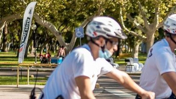 Lo detuvieron por una contravención y descubrieron que tenía pedido de captura