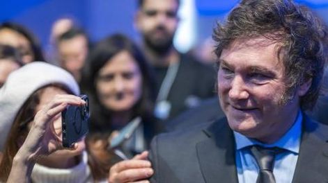 Milei atribuyó el paro de la CGT a “dos Argentinas” y criticó “tongos de los políticos”