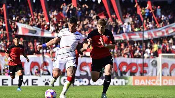 San Lorenzo y Colón aburrieron en el Cementerio de los Elefantes