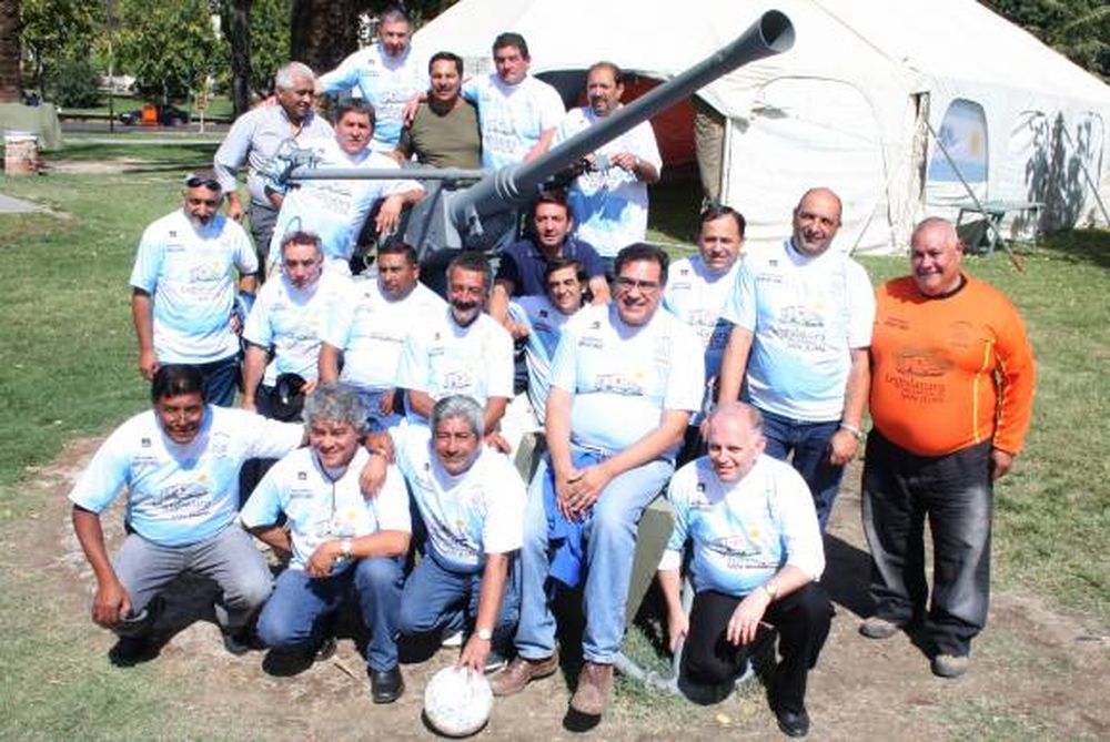 Iluminados por el fútbol post guerra
