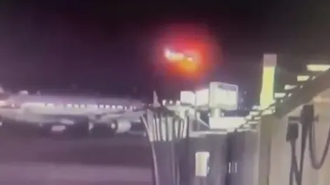 Tragedia en Washington: un nuevo video reveló el momento del impacto entre el helicóptero militar y el avión