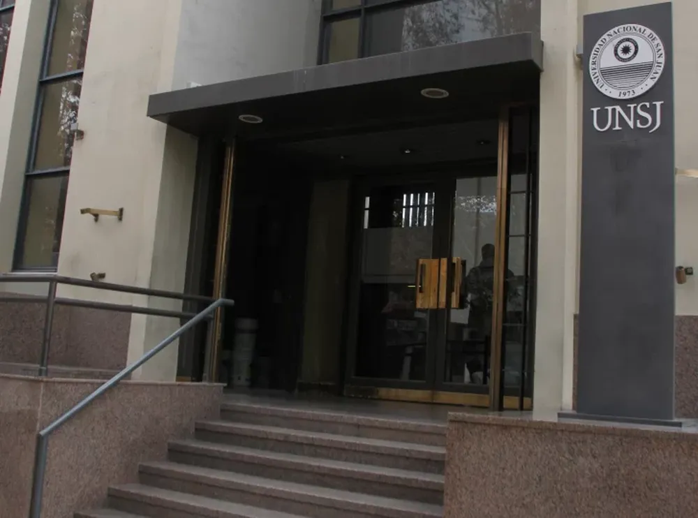 Buscan que voluntarios hagan control a los aislados