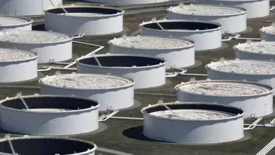 El petróleo sigue con signo negativo en Nueva York y registra pérdida en Londres