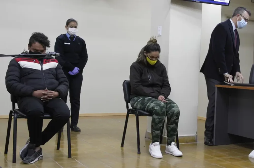 Investigarán si la portera corrompió a otros menores en la casa donde se filmó con uno