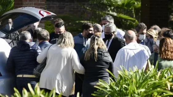 Alberto Fernández, funcionarios y familiares despidieron al ministro Meoni en Junín
