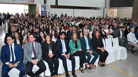 UCCuyo celebró la colación de 177 graduados de Ciencias Médicas en un acto académico.